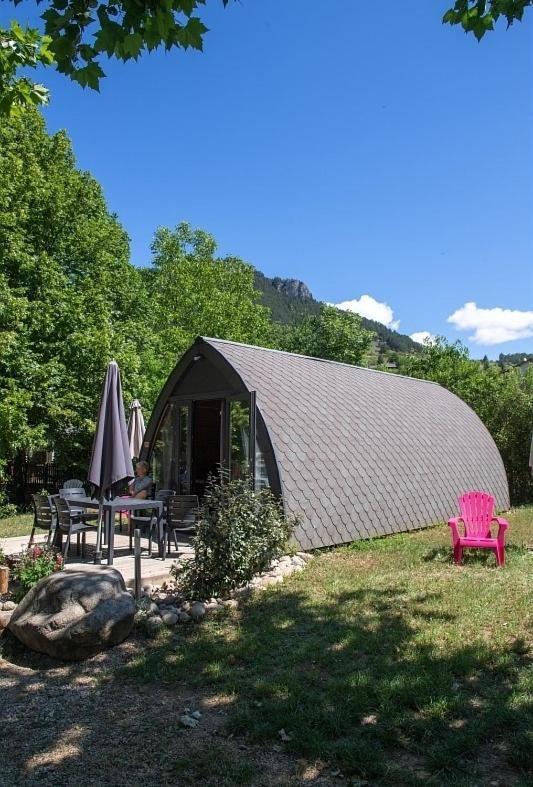 Camping Le Pre Morjal Ispagnac Exterior photo