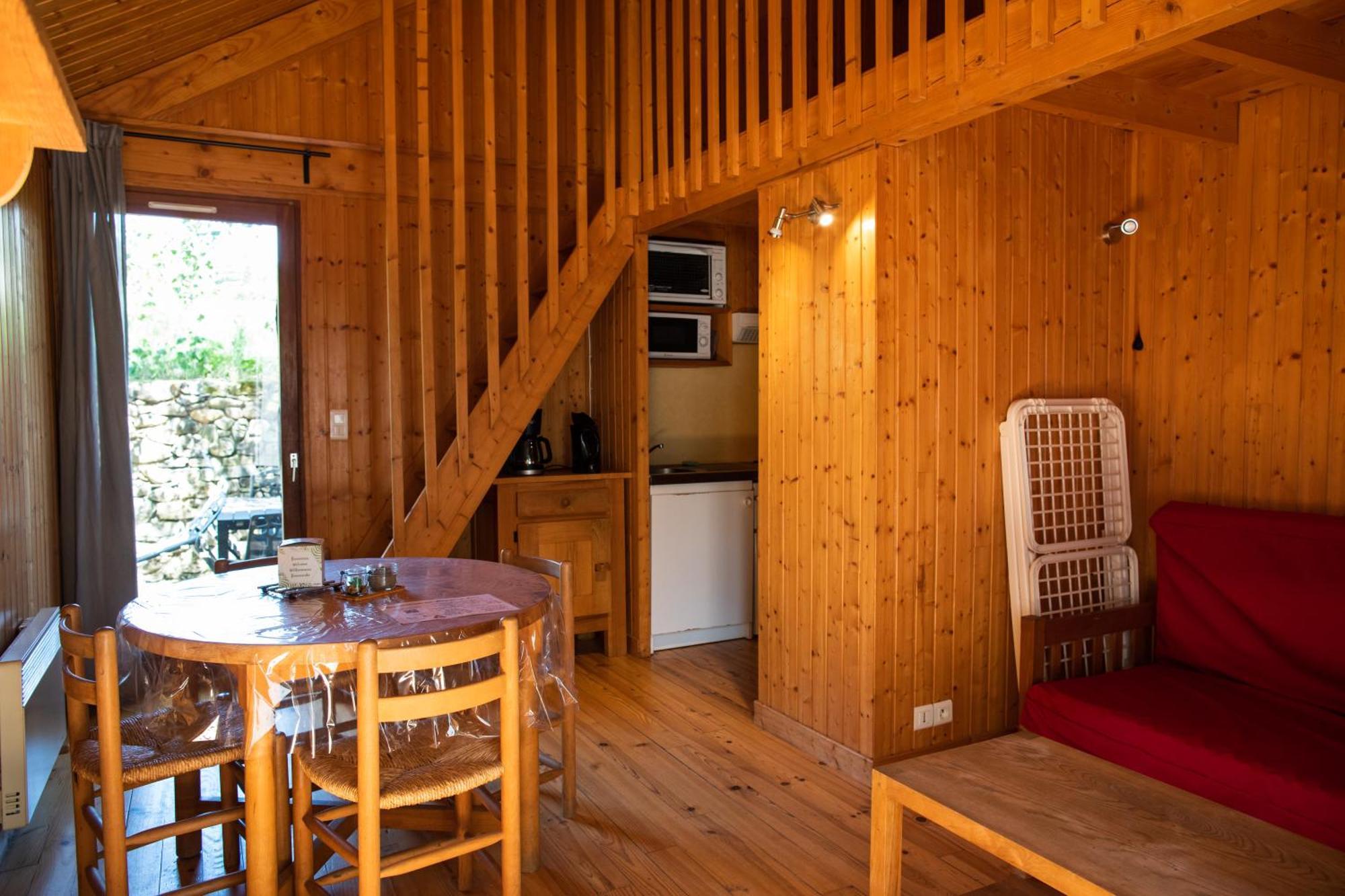 Camping Le Pre Morjal Ispagnac Exterior photo