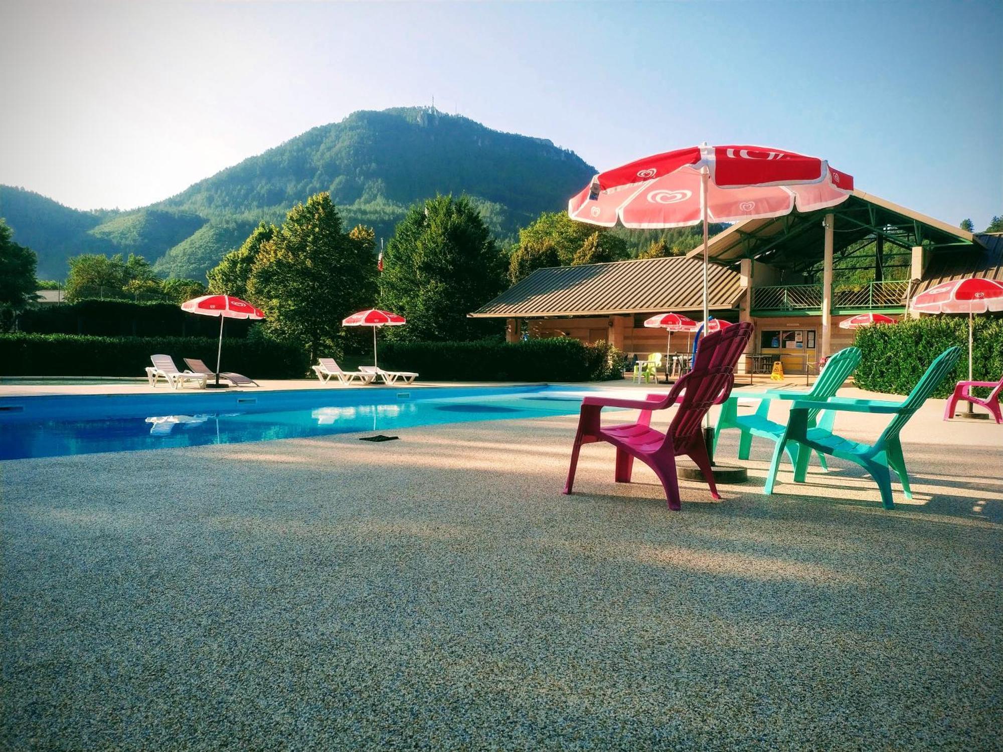 Camping Le Pre Morjal Ispagnac Exterior photo