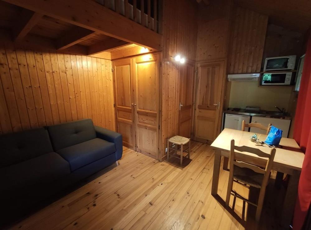 Camping Le Pre Morjal Ispagnac Exterior photo